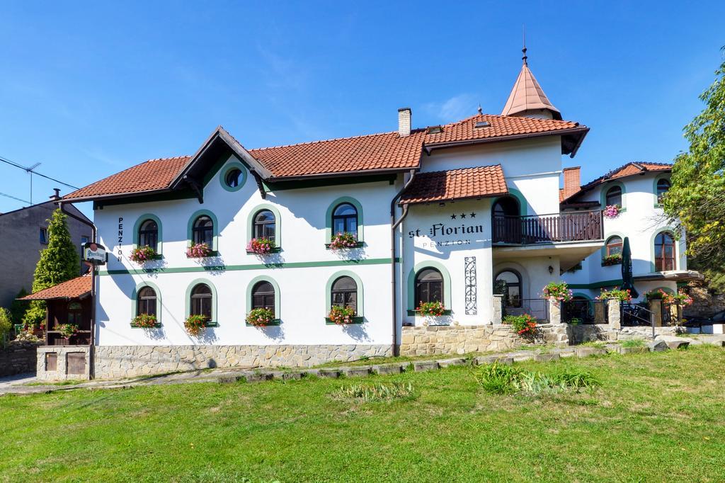 Penzion St. Florian Příbor מראה חיצוני תמונה