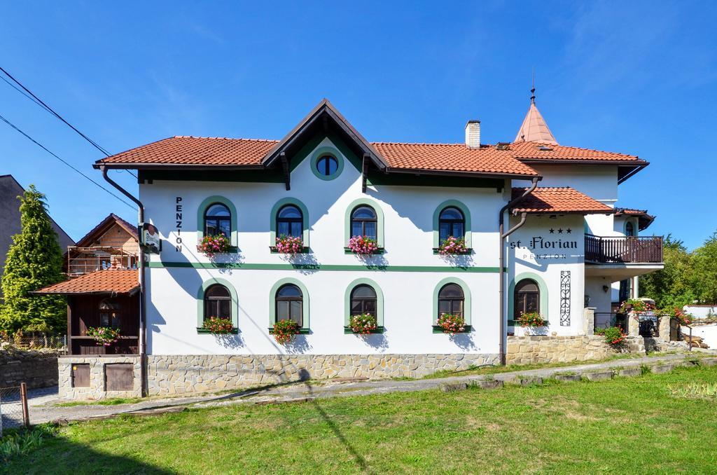 Penzion St. Florian Příbor מראה חיצוני תמונה
